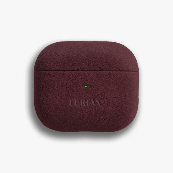 The AirPods 4 Case in Bordeaux, Alcantara® — product view | Luriax