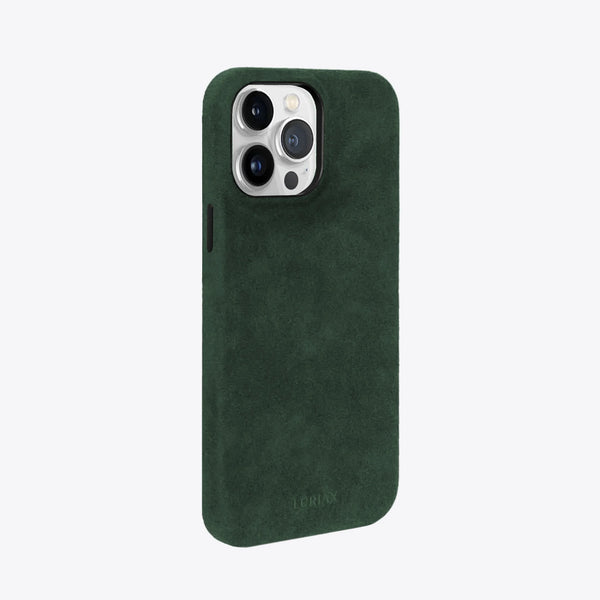 The Signature Handcrafted Case — iPhone 15 in British Racing Green, Alcantara® — side view | Luriax