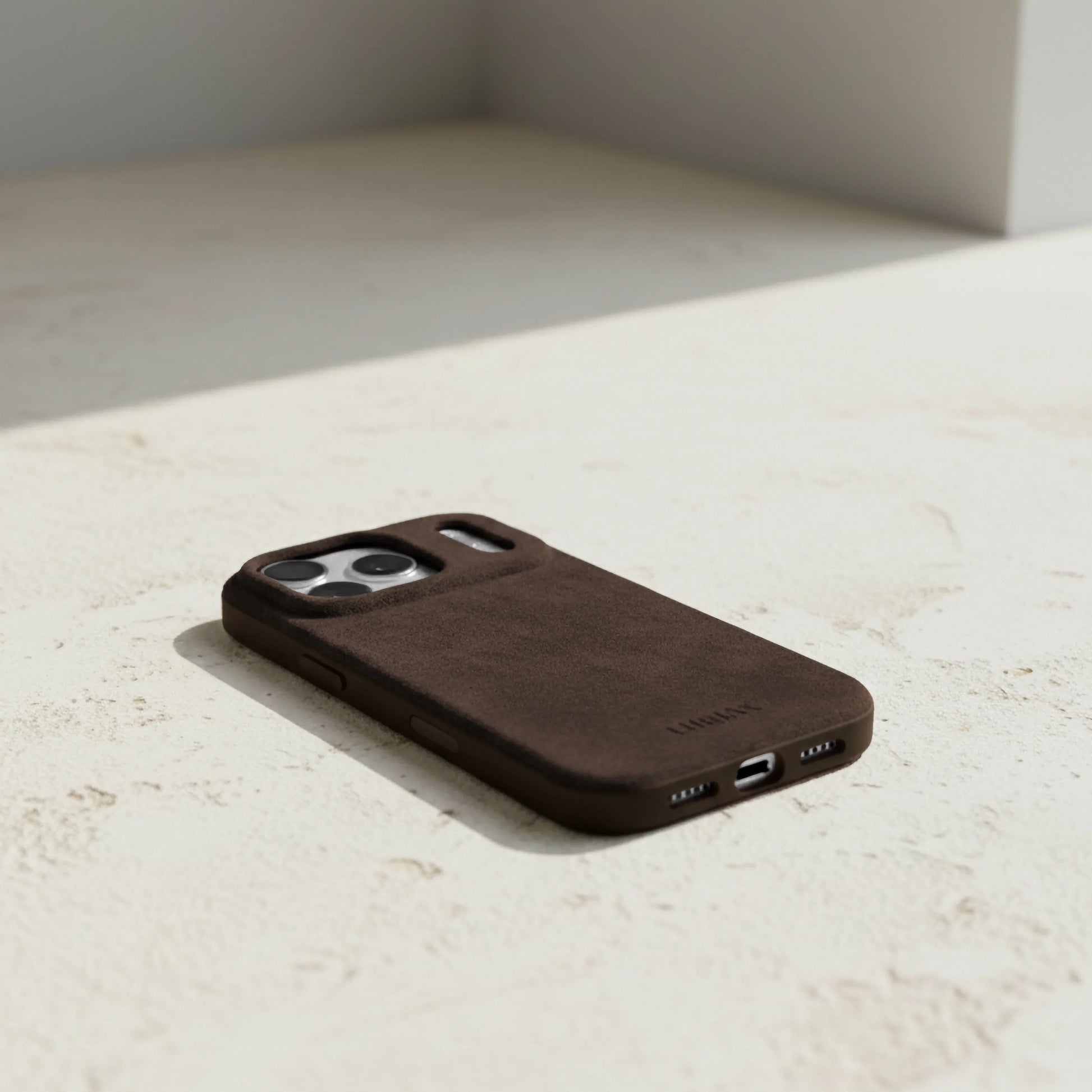 Luriax Alcantara Suede Case iPhone 17 Pro Max | Chocolate Brown- Lifestyle Corner